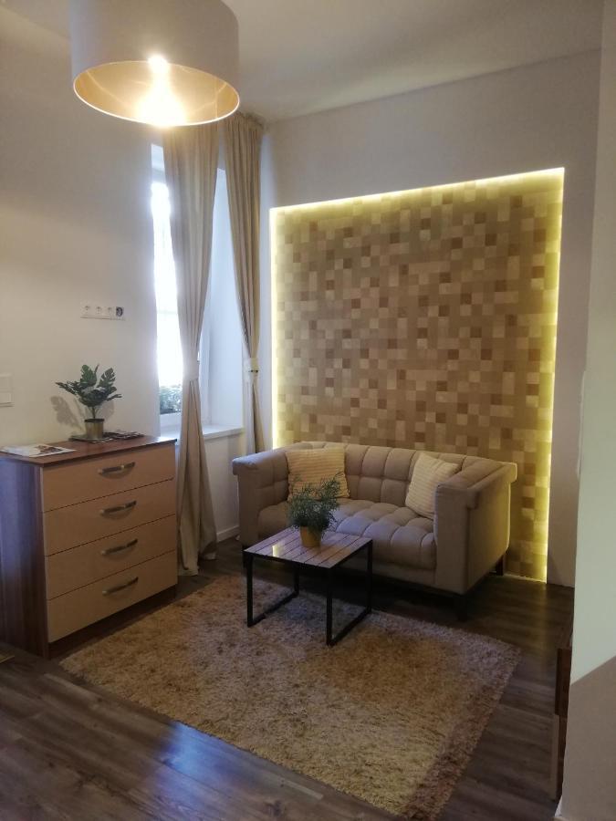 Embassy Studio Apartment Citypark Budapest Exterior foto