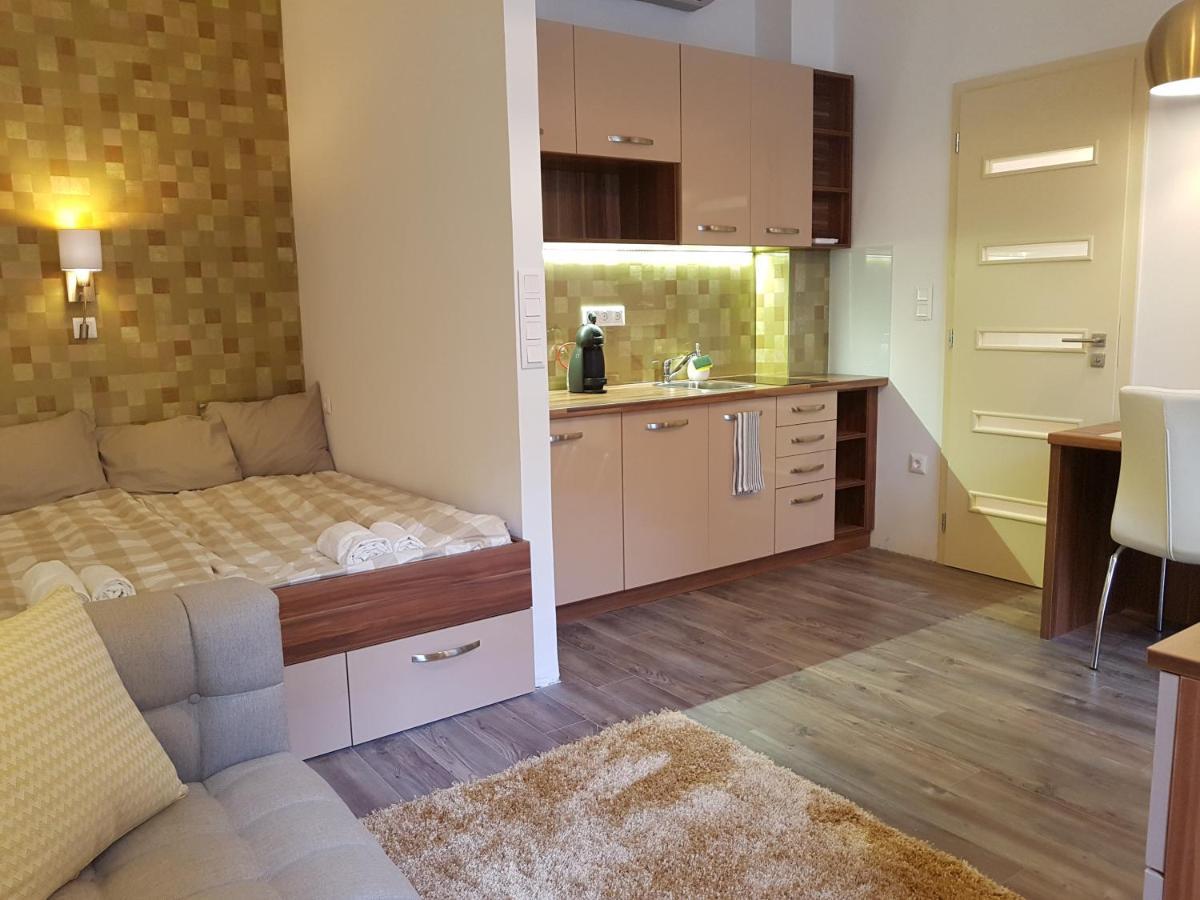 Embassy Studio Apartment Citypark Budapest Exterior foto