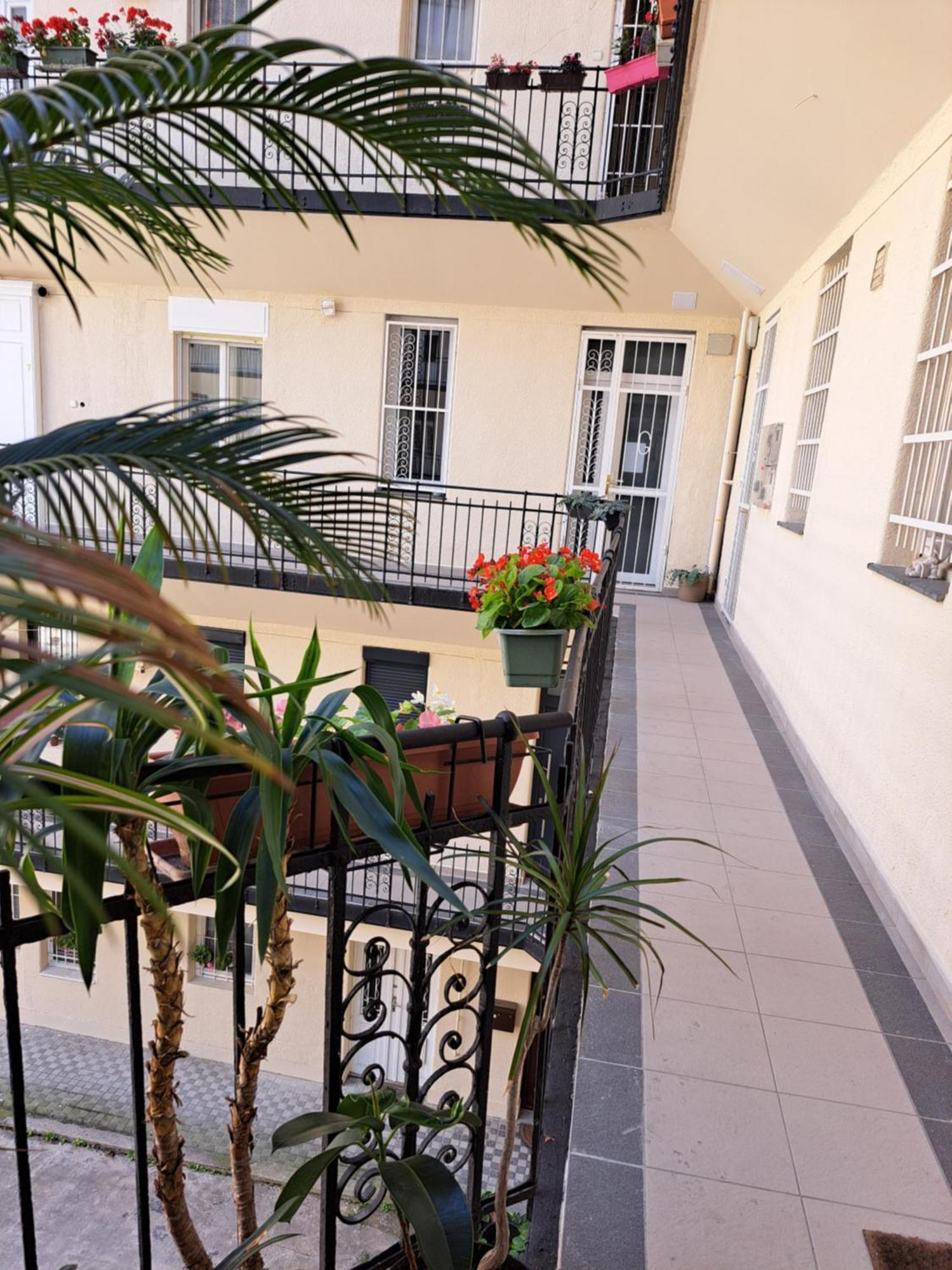 Embassy Studio Apartment Citypark Budapest Exterior foto